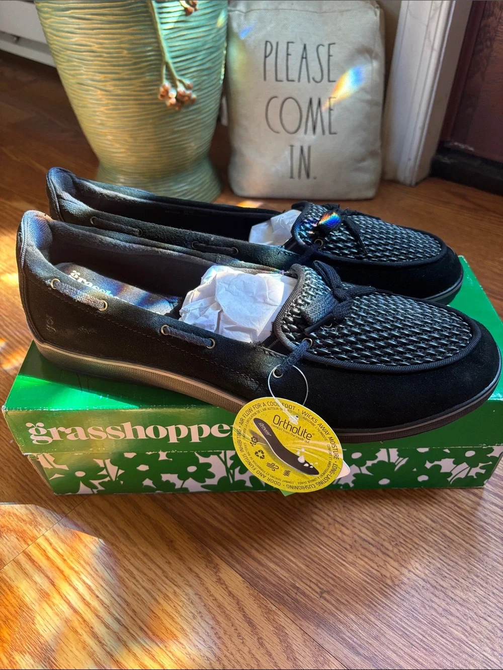 Grasshoppers Women's Black Slip-On Moccasin Loafers with Bow Accent